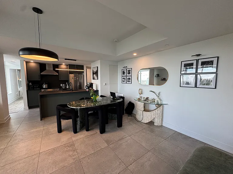 99 Parkdale Ave #2802 — Photo 8