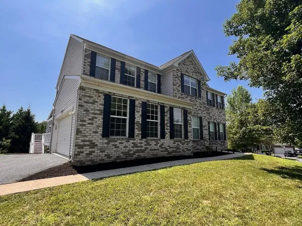 18305 Bubbling Spring Ter, Boyds, MD 20841