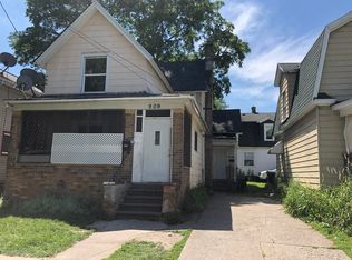909 N Pine St, Lansing, MI 48906