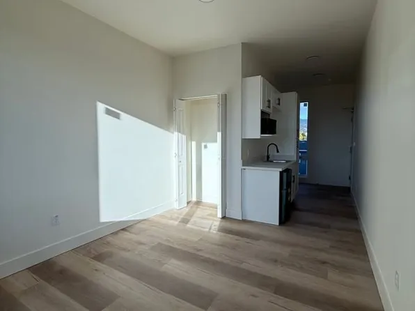 Poets Place Apartment