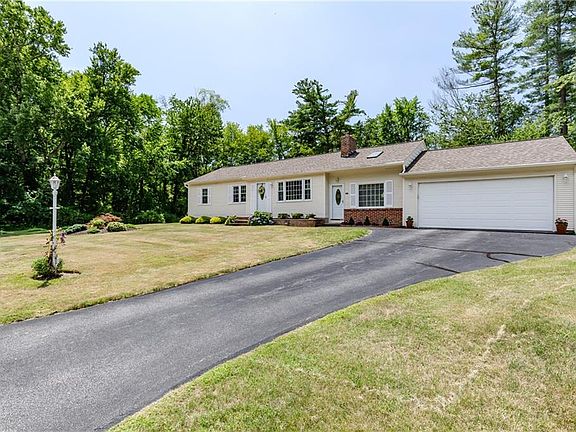 3rd image of 16 Sunnybrook Rd