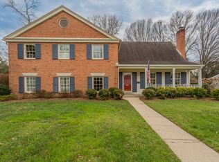 1003 Emerald Dr, Alexandria, VA 22308