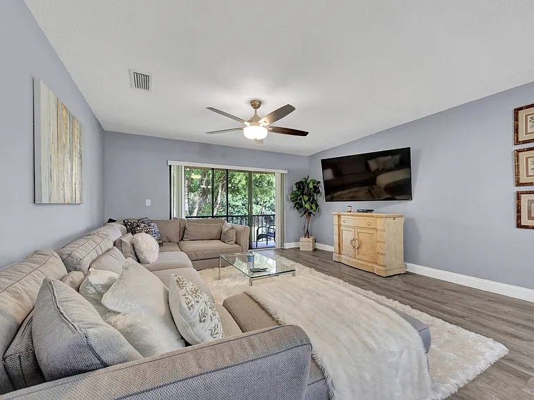 21866 Cypress Cir #31E — Photo 9