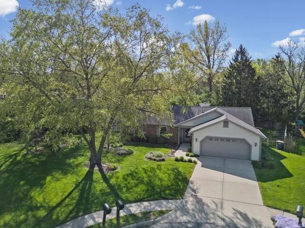 240 Bluejay Ct, West Lafayette, IN 47906