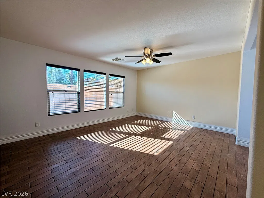 3 bed, 2.5 bath, 1611 sqft, $2,000 — Photo 3