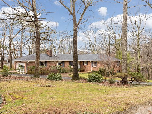 49_Carriage_Hill_03