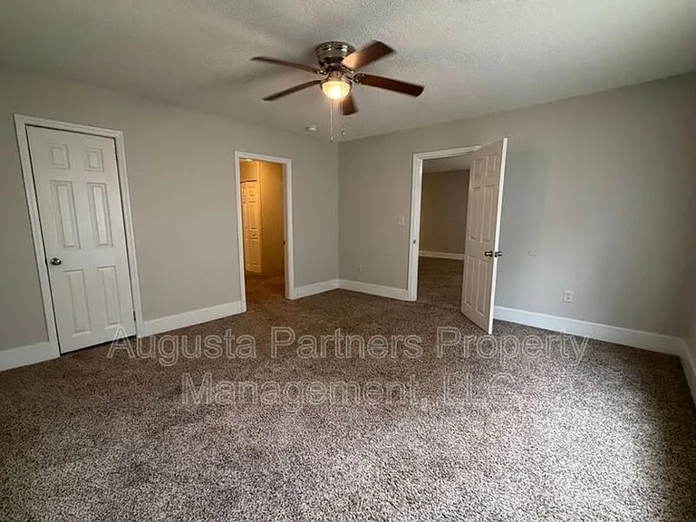 717 Eve St — Photo 13