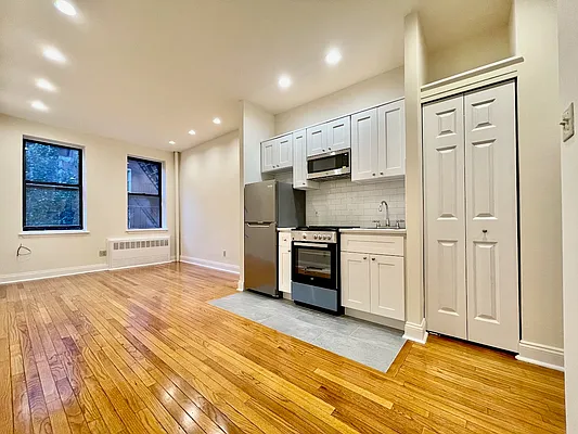 Rented by J & L Holding Corporation | media 2