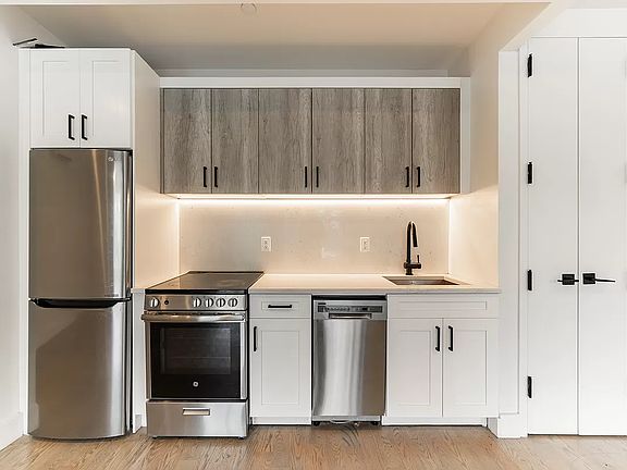 2nd image of 254 E 28th St #4B