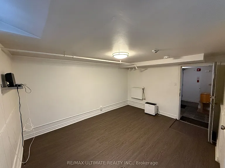 8 Avion Ave #5 — Photo 7