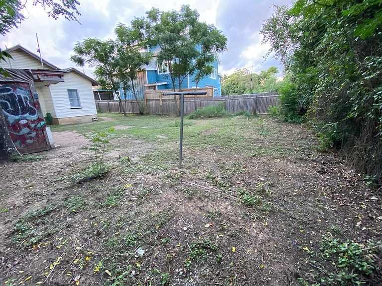 1175 Springdale Rd — Photo 11