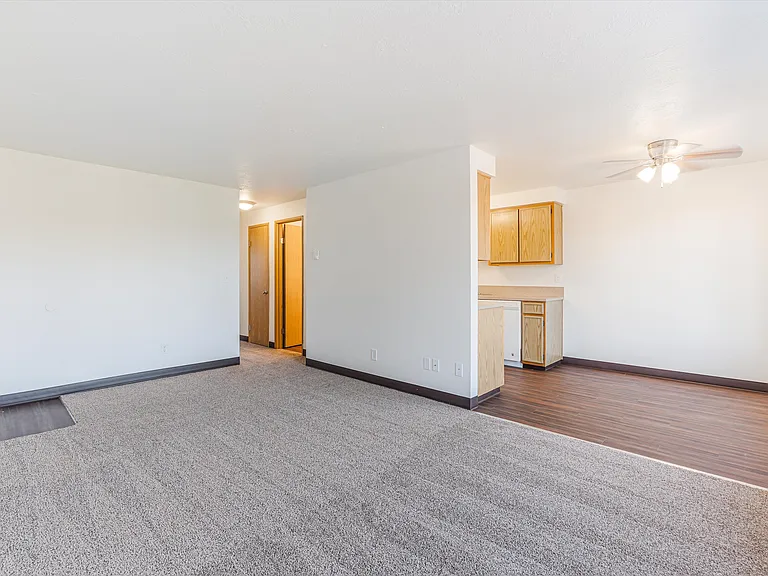 Rockwood Park Apartments — Photo 22