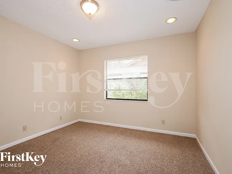 13581 Columbine Ave — Photo 10