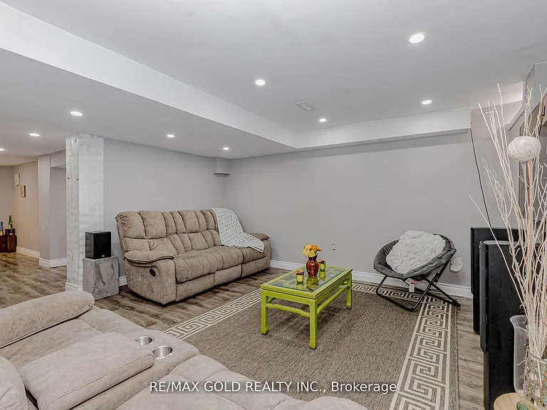 39 Chesterwood Cres — Photo 46