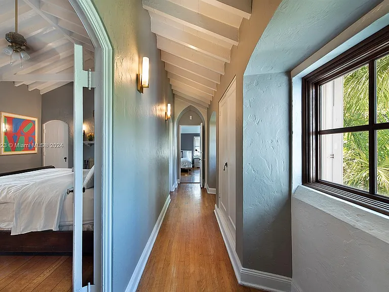 4745 Pine Tree Dr — Photo 15