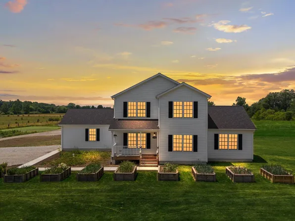 1320 N 450 E, Chesterton, IN 46304