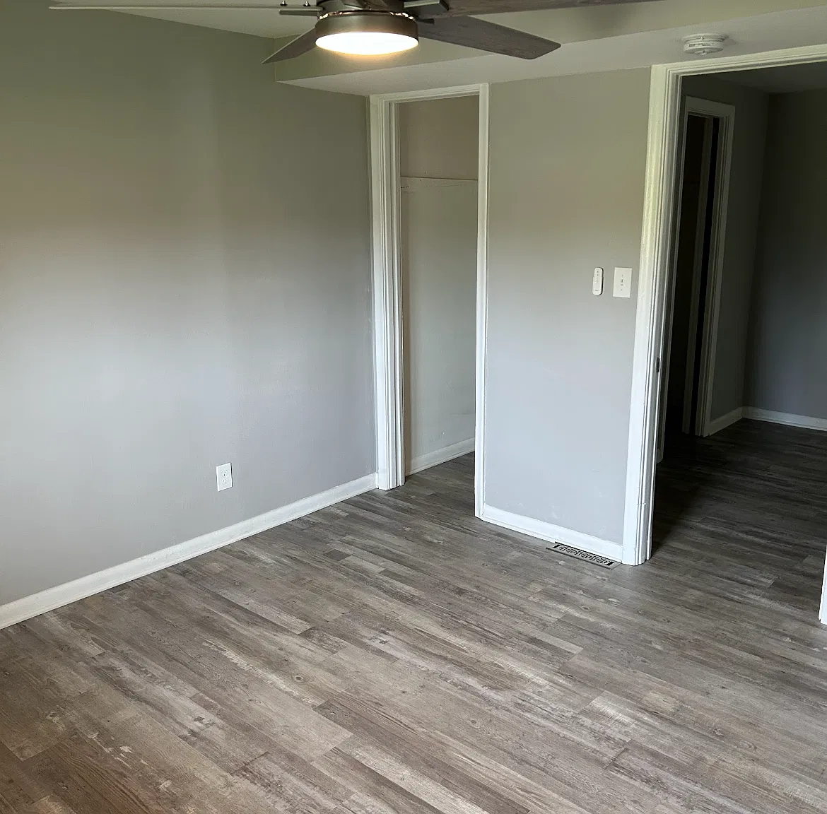 8200 Woodland Shore Dr — Photo 4