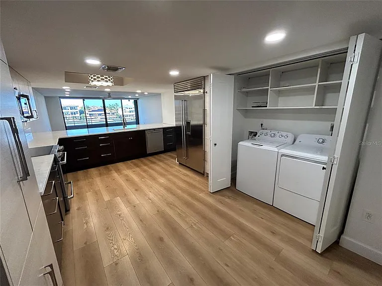 6260 Kipps Colony Ct #203 — Photo 10
