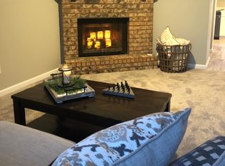 338 NE Highland Ln, Blue Springs, MO 64014