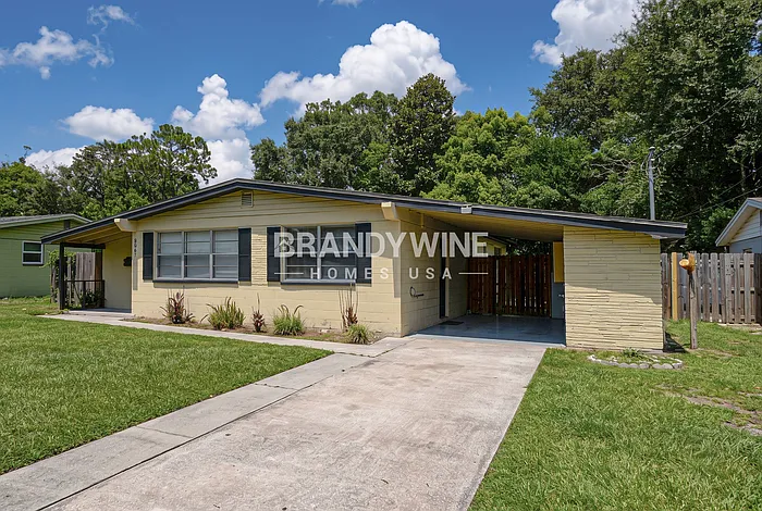 8067 Santillo Dr — Photo 2