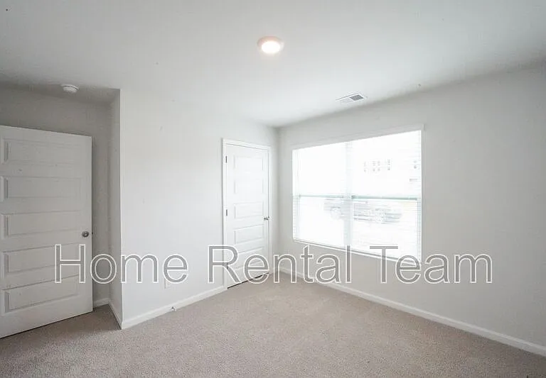 112 Windrush Pnes — Photo 11