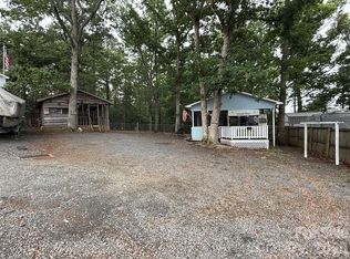 107/109 Holly Cove Trl, Mount Gilead, NC 27306