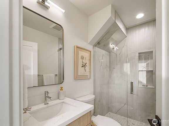 5th image of 1004 48th Street #B