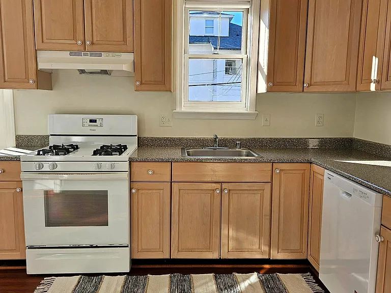 5338 42nd St NW — Photo 9