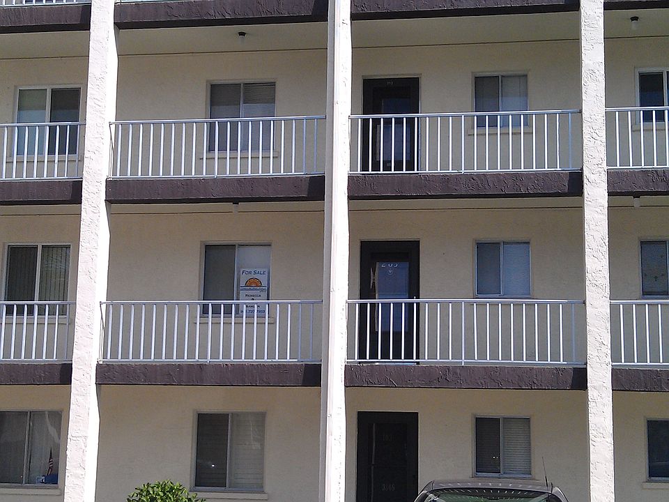 1st image of 3877 Lake Bayshore Dr