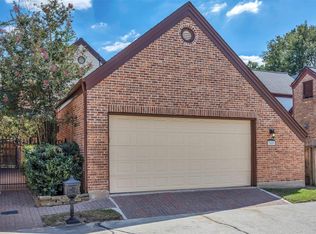 7659 Ameswood Rd, Houston, TX 77095