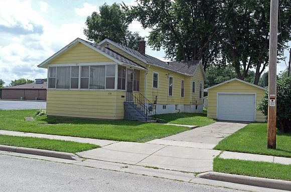 1st image of 308 W 2nd St