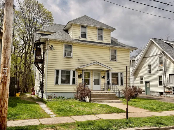 312 Roosevelt Ave, Endicott, NY 13760