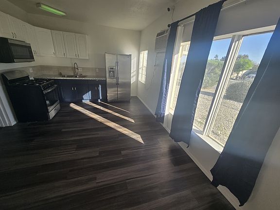 2nd image of 66012 Estrella Ave #4