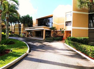 16500 Golfclub Rd #203, Weston, FL 33326