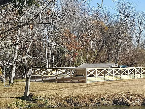 Custom wood pen w/ shelter