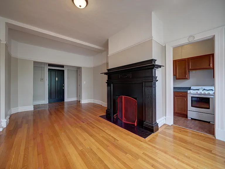 Caldwell Apartments — Photo 12