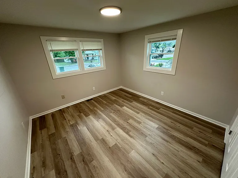 116 N Tarver Ave — Photo 10
