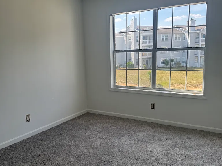 301 Warton Ln #9 — Photo 5