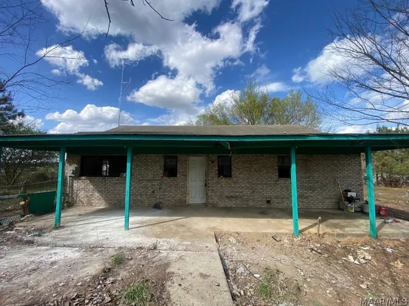 223 County Road 68 Rd W, Deatsville, AL 36022