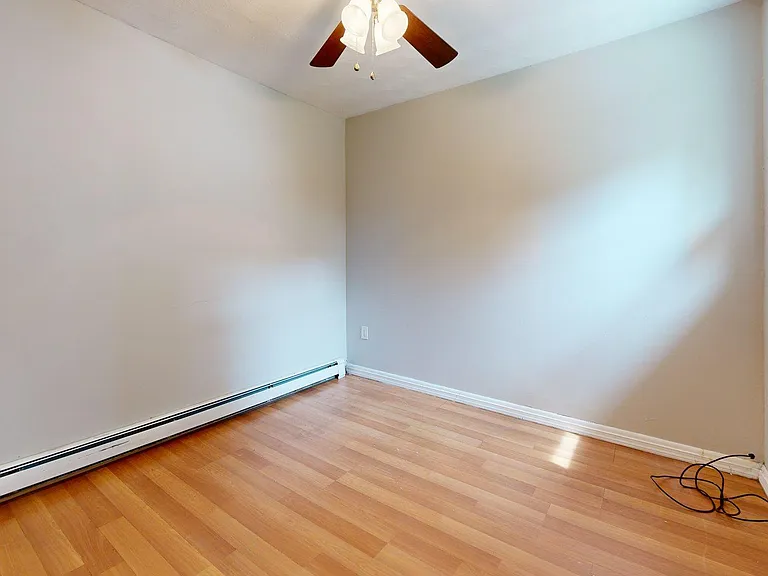 225 E Eagle St #1 — Photo 9