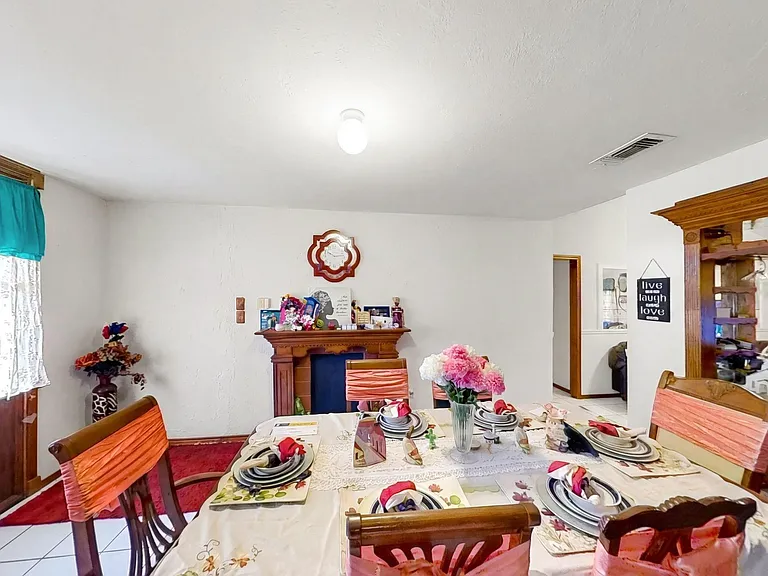 10719 Carvel Ln — Photo 2
