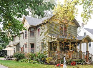 201 3rd St, Libertyville, IL