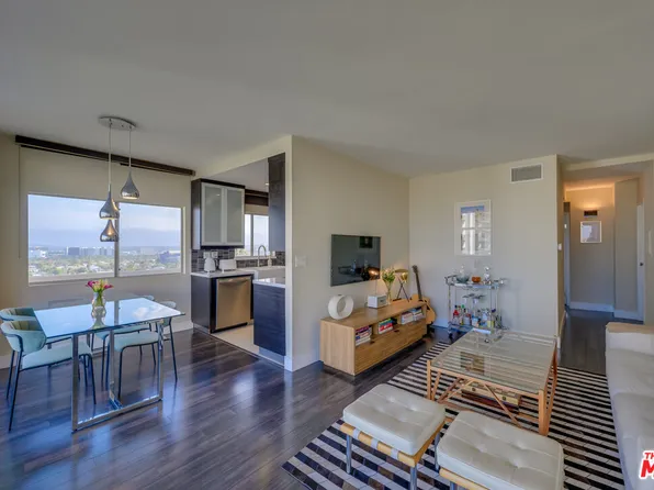 1131 Alta Loma Rd APT 401, West Hollywood, CA 90069