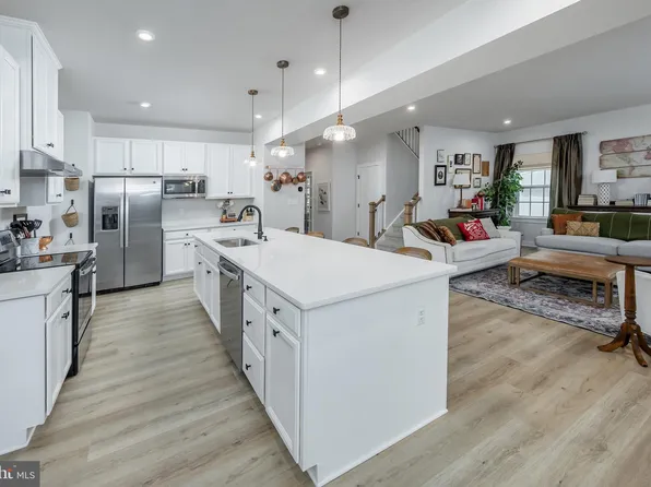 7 Eichmann Way, Woodstown, NJ 08098