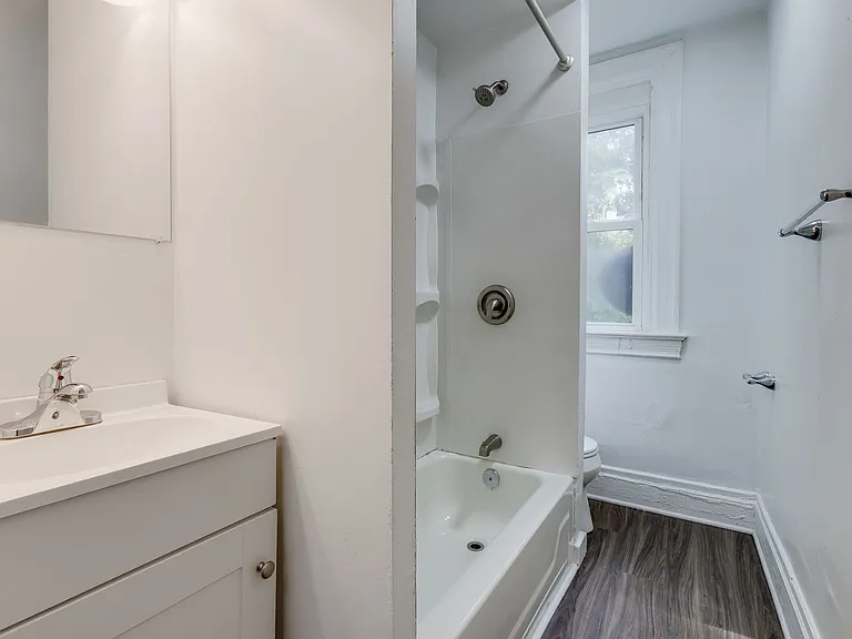 112 Tecumseh St — Photo 12