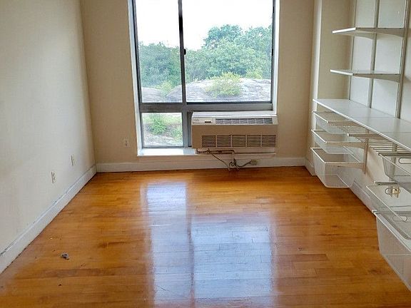 4th image of 2360 Amsterdam Ave APT 5D