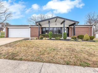 4708 Brunston Dr, Saint Louis, MO 63128