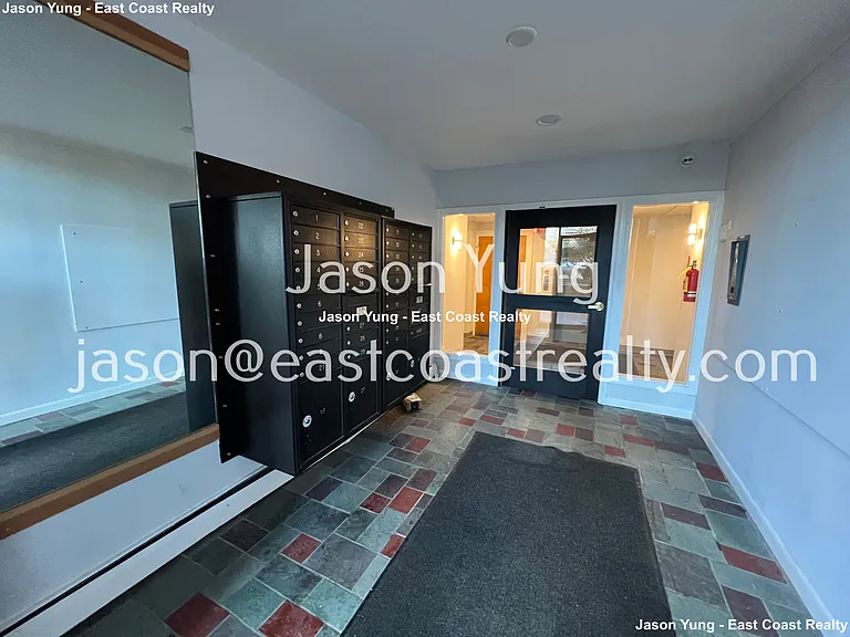 2018 Commonwealth Ave #45 — Photo 11