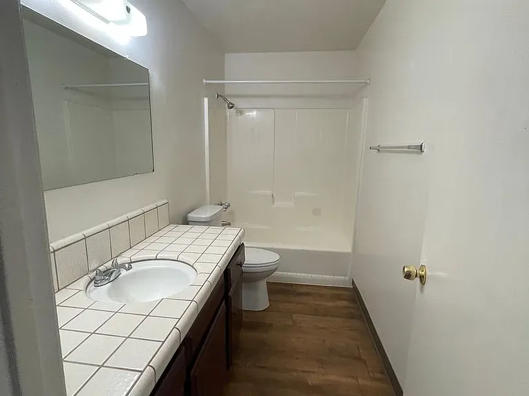 M13- 2820 N. Halfmoon Dr. — Photo 7
