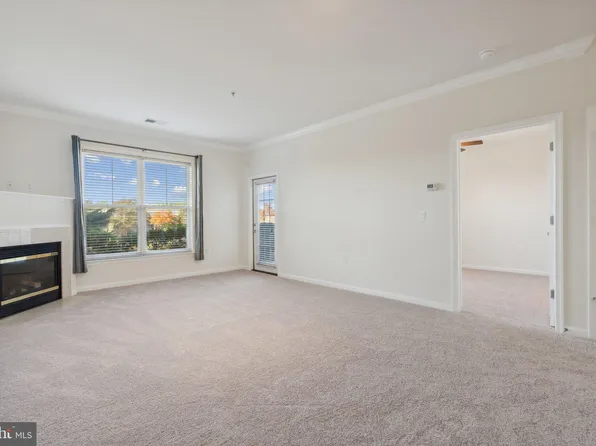 3840 Lightfoot St Unit 139, Chantilly, VA 20151